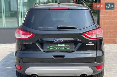 Внедорожник / Кроссовер Ford Escape 2015 в 
