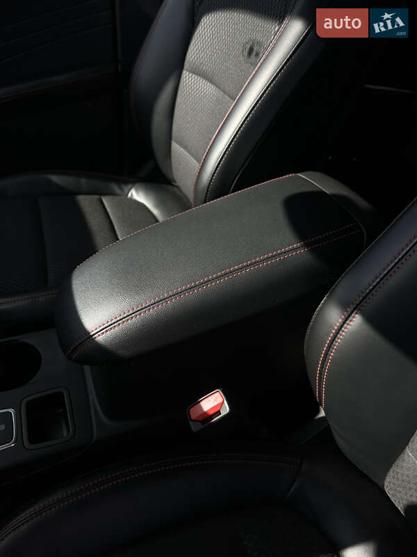 Внедорожник / Кроссовер Ford Escape 2023 в Киеве