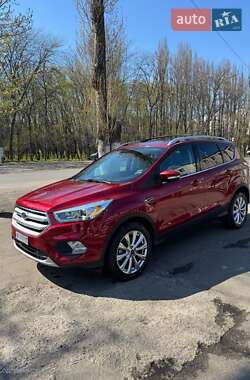 Внедорожник / Кроссовер Ford Escape 2016 в Одессе