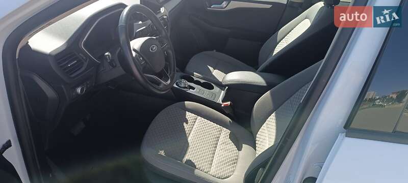 Внедорожник / Кроссовер Ford Escape 2020 в Львове