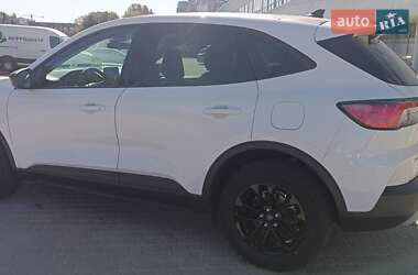 Внедорожник / Кроссовер Ford Escape 2020 в 