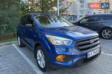 Внедорожник / Кроссовер Ford Escape 2017 в 