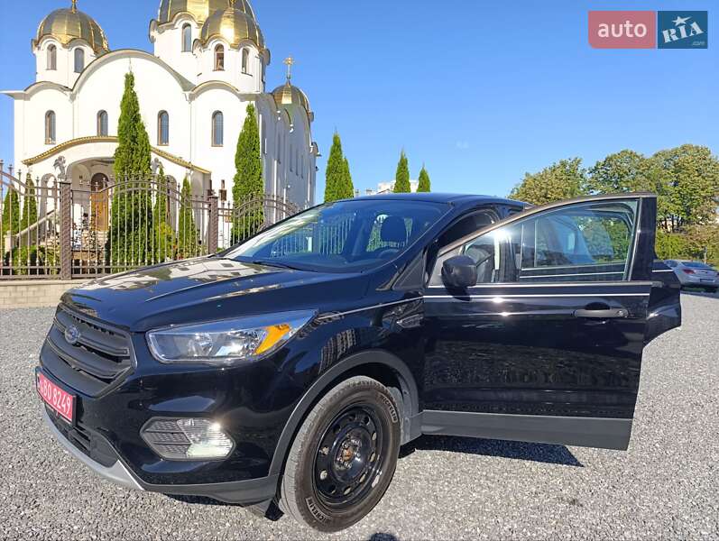 Внедорожник / Кроссовер Ford Escape 2017 в Тернополе