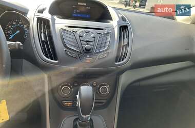 Внедорожник / Кроссовер Ford Escape 2015 в 