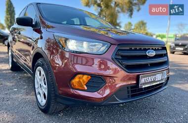 Внедорожник / Кроссовер Ford Escape 2018 в 