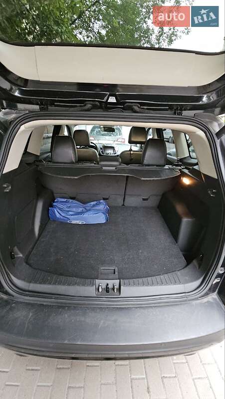 Внедорожник / Кроссовер Ford Escape 2017 в Киеве