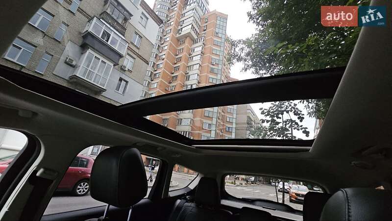 Внедорожник / Кроссовер Ford Escape 2017 в Киеве