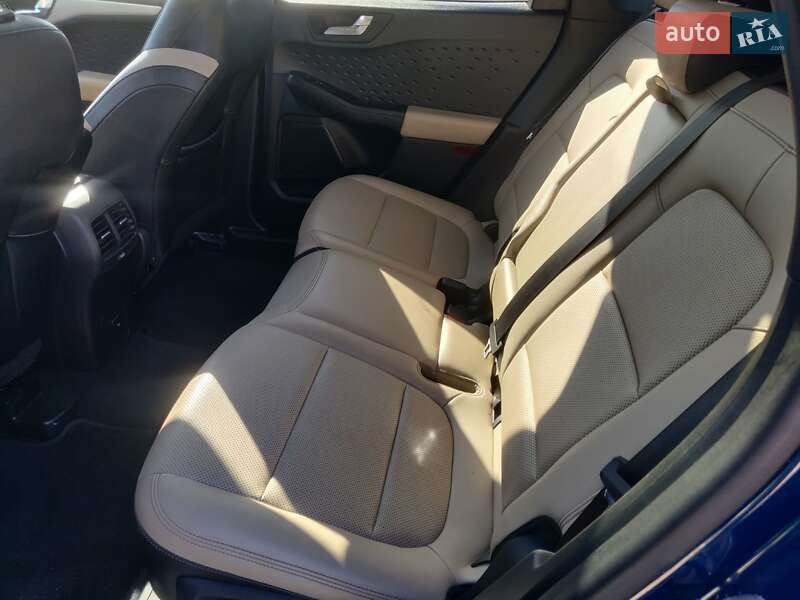 Внедорожник / Кроссовер Ford Escape 2019 в Золочеве фото 11 Внедорожник / Кроссовер Ford Escape 2019 в Золочеве