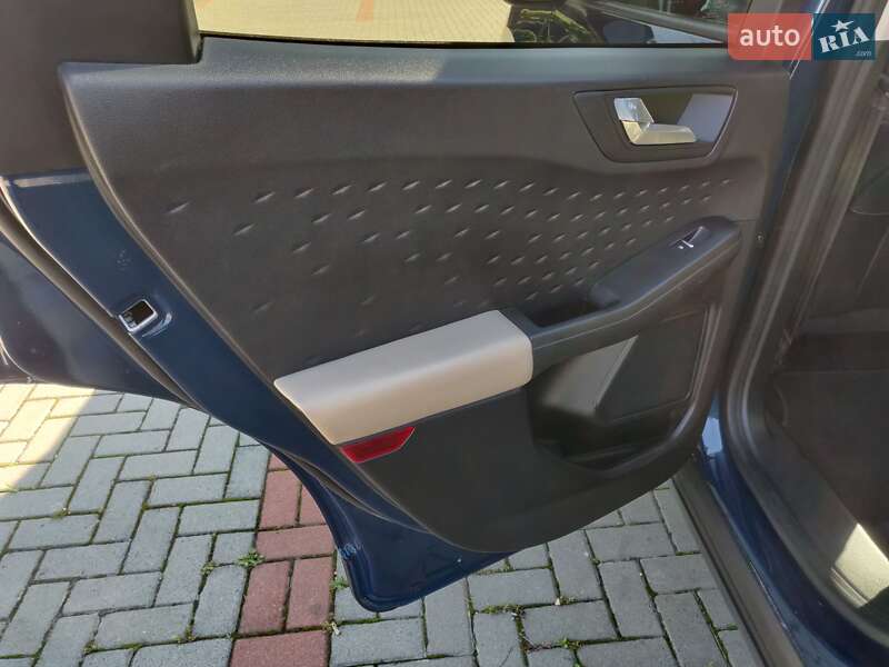 Внедорожник / Кроссовер Ford Escape 2019 в Золочеве фото 18 Внедорожник / Кроссовер Ford Escape 2019 в Золочеве