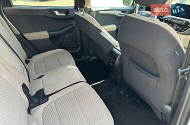 Внедорожник / Кроссовер Ford Escape 2020 в 