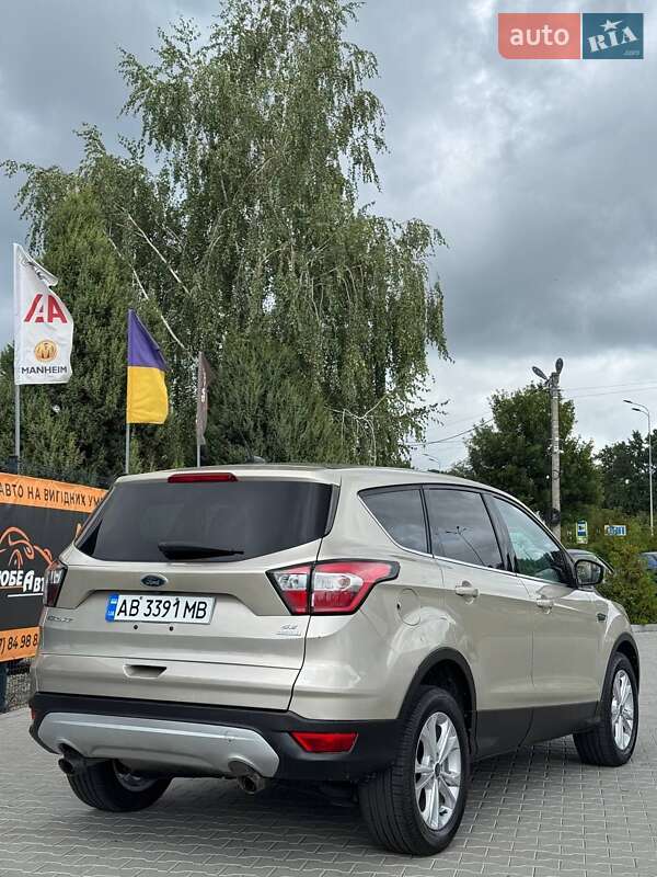 Позашляховик / Кросовер Ford Escape 2017 в Вінниці