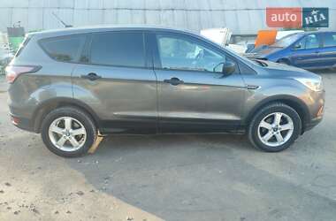 Внедорожник / Кроссовер Ford Escape 2016 в 