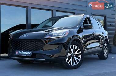 Внедорожник / Кроссовер Ford Escape 2020 в 