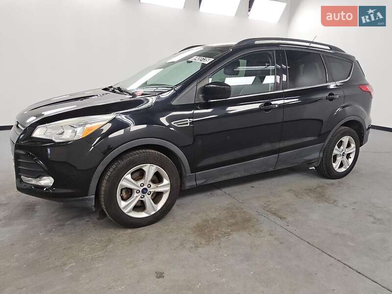 Внедорожник / Кроссовер Ford Escape 2015 в 