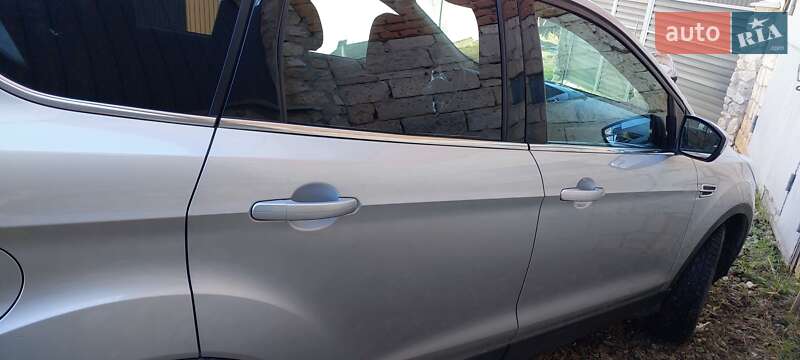 Внедорожник / Кроссовер Ford Escape 2014 в Тернополе