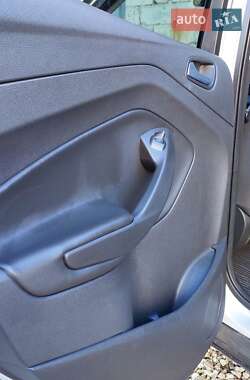 Внедорожник / Кроссовер Ford Escape 2014 в 