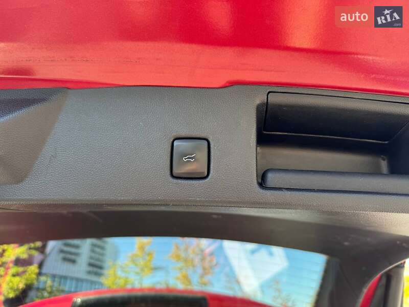 Внедорожник / Кроссовер Ford Escape 2021 в Киеве