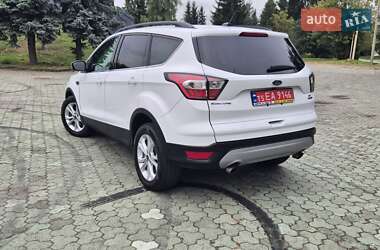 Внедорожник / Кроссовер Ford Escape 2018 в 