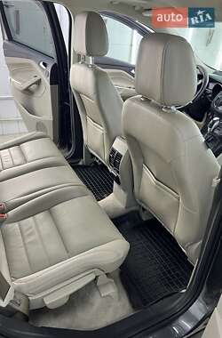 Внедорожник / Кроссовер Ford Escape 2015 в 