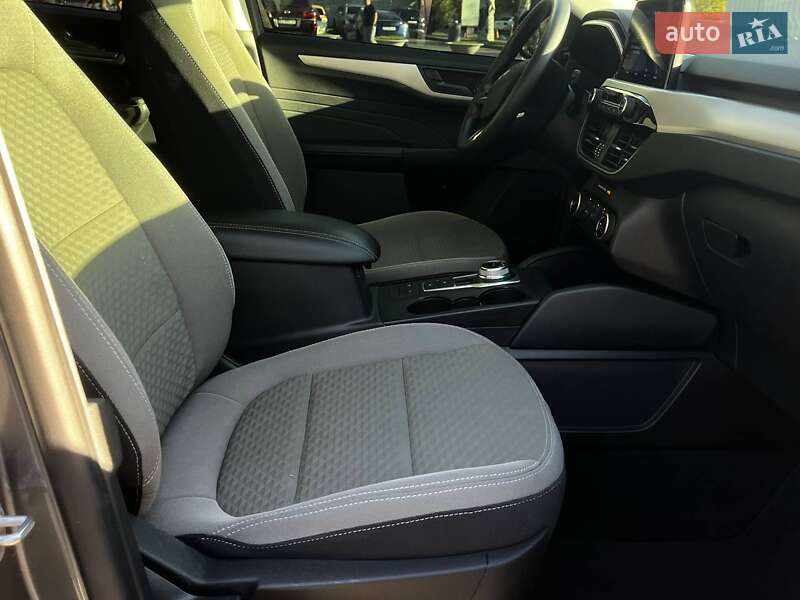 Внедорожник / Кроссовер Ford Escape 2022 в Днепре фото 14 Внедорожник / Кроссовер Ford Escape 2022 в Днепре