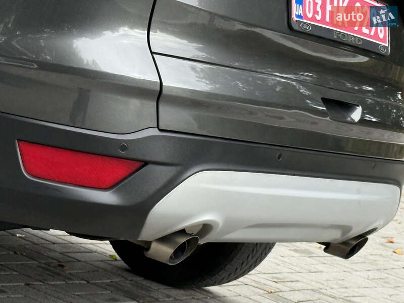 Внедорожник / Кроссовер Ford Escape 2016 в Дрогобыче