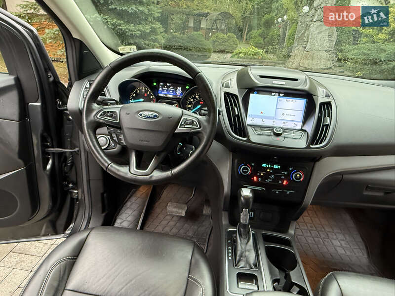 Внедорожник / Кроссовер Ford Escape 2016 в Дрогобыче
