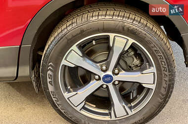 Внедорожник / Кроссовер Ford Escape 2018 в 
