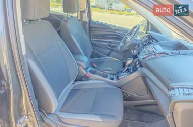 Внедорожник / Кроссовер Ford Escape 2015 в 