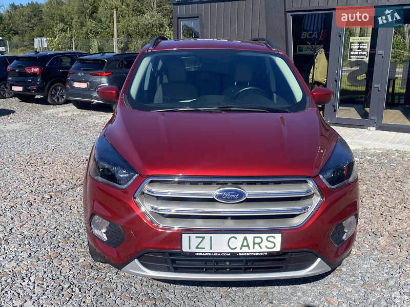 Внедорожник / Кроссовер Ford Escape 2018 в Львове