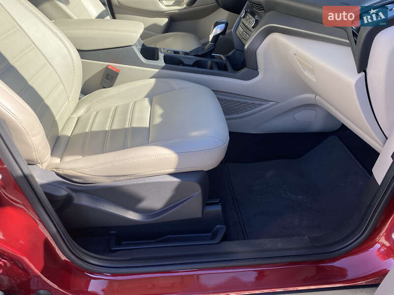 Внедорожник / Кроссовер Ford Escape 2018 в Львове