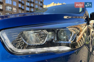 Внедорожник / Кроссовер Ford Escape 2017 в 