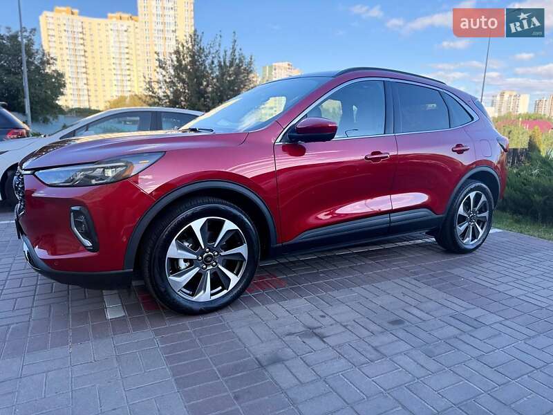 Внедорожник / Кроссовер Ford Escape 2023 в Киеве