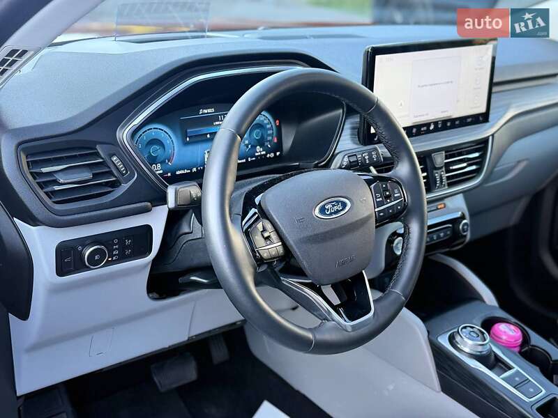 Внедорожник / Кроссовер Ford Escape 2023 в Киеве