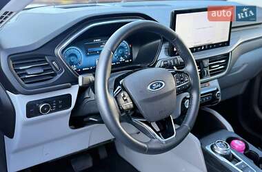 Внедорожник / Кроссовер Ford Escape 2023 в 