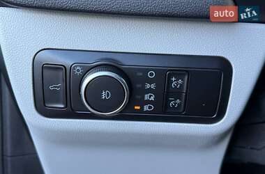 Внедорожник / Кроссовер Ford Escape 2023 в 