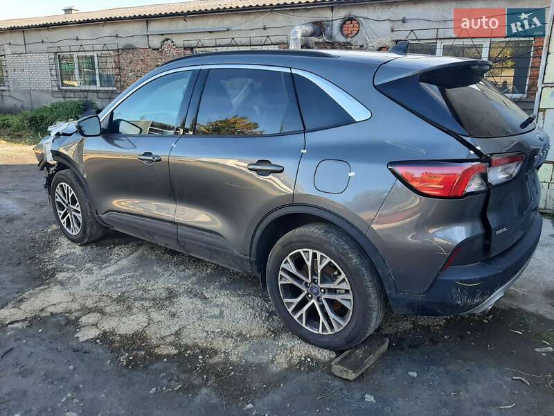 Внедорожник / Кроссовер Ford Escape 2022 в 