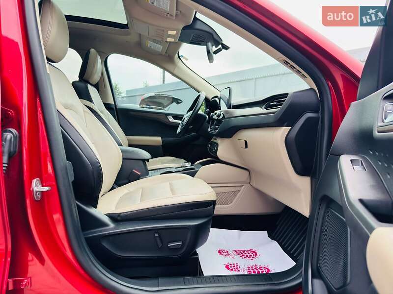 Внедорожник / Кроссовер Ford Escape 2020 в Львове