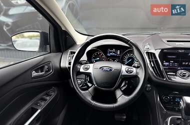 Внедорожник / Кроссовер Ford Escape 2013 в 
