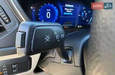 Внедорожник / Кроссовер Ford Escape 2020 в 
