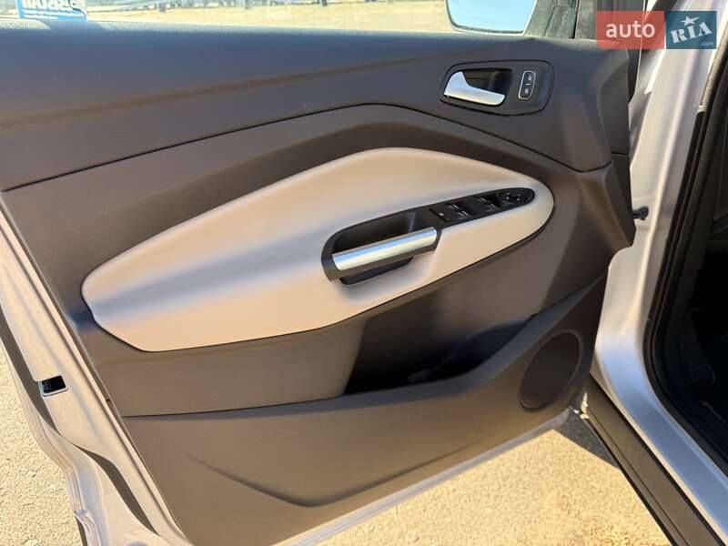Внедорожник / Кроссовер Ford Escape 2019 в Одессе