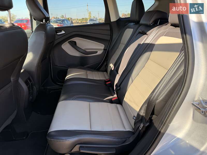Внедорожник / Кроссовер Ford Escape 2019 в Одессе