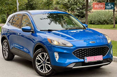Внедорожник / Кроссовер Ford Escape 2020 в Киеве