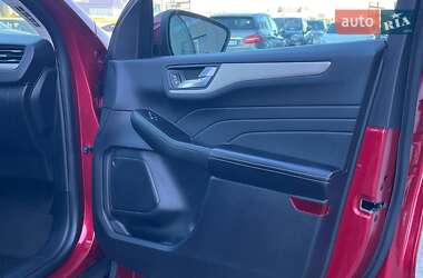 Внедорожник / Кроссовер Ford Escape 2022 в 