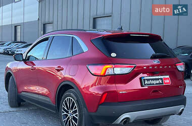 Внедорожник / Кроссовер Ford Escape 2022 в 