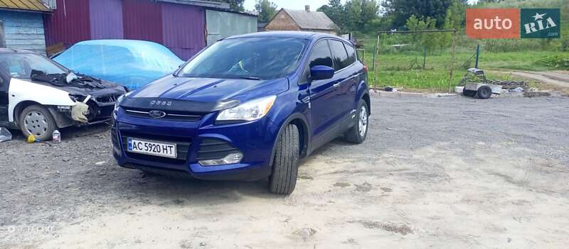 Внедорожник / Кроссовер Ford Escape 2014 в Горохове