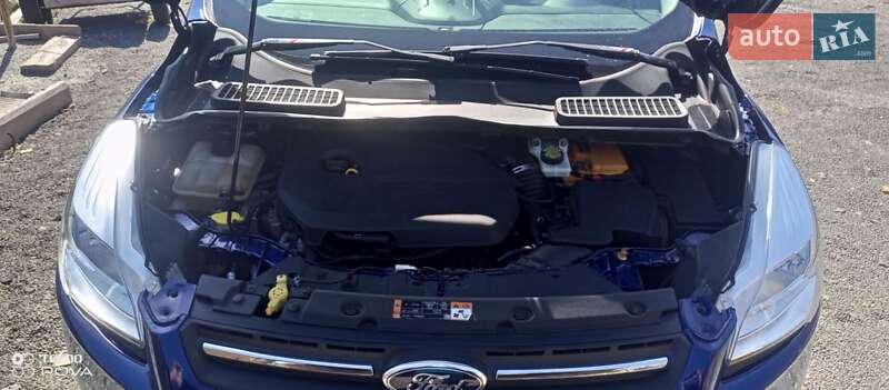 Внедорожник / Кроссовер Ford Escape 2014 в Горохове