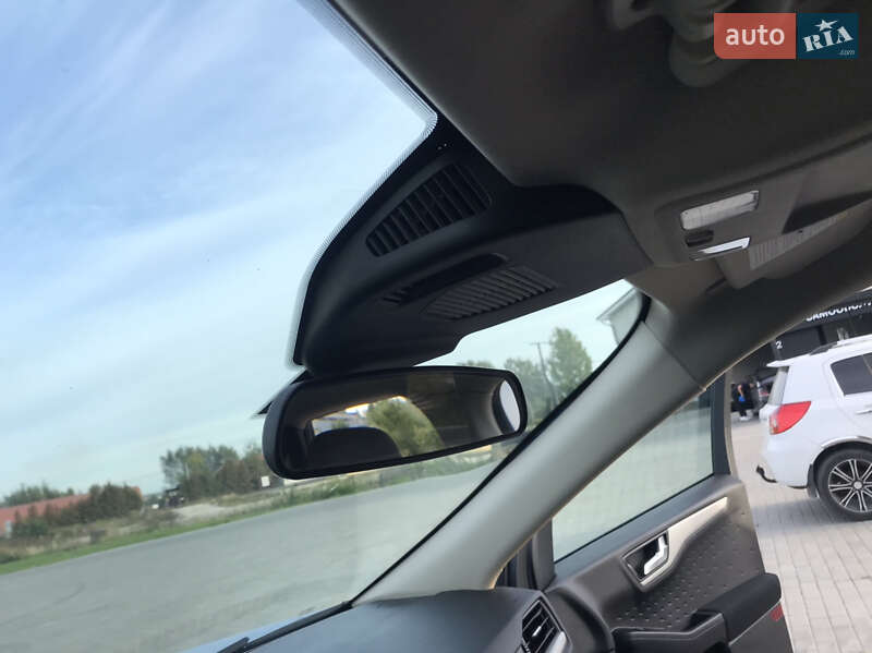 Внедорожник / Кроссовер Ford Escape 2020 в Шептицькому