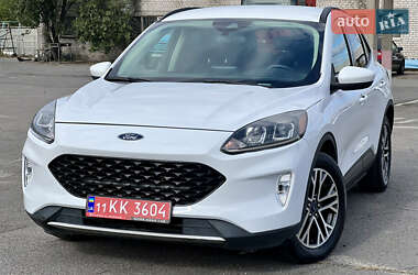 Внедорожник / Кроссовер Ford Escape 2020 в 