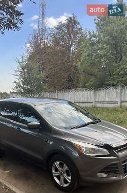 Внедорожник / Кроссовер Ford Escape 2014 в 