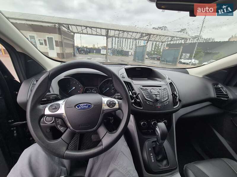 Позашляховик / Кросовер Ford Escape 2016 в Києві